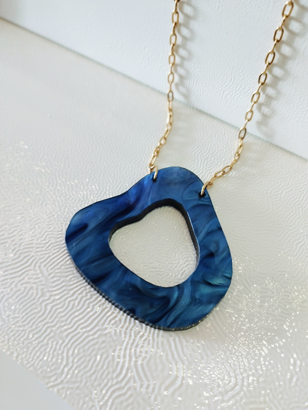 Greta collar