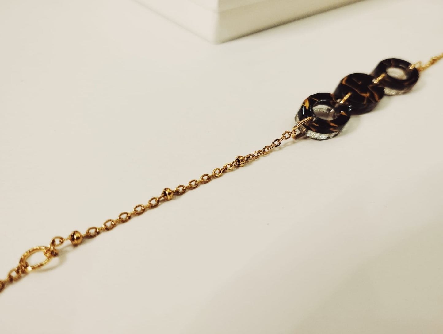 Única Nº06 – Pulsera triple óvalo
