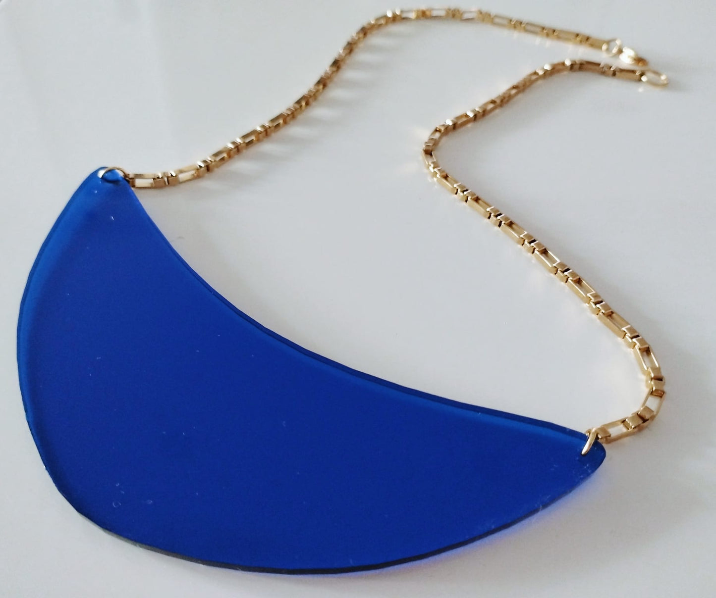 Oval