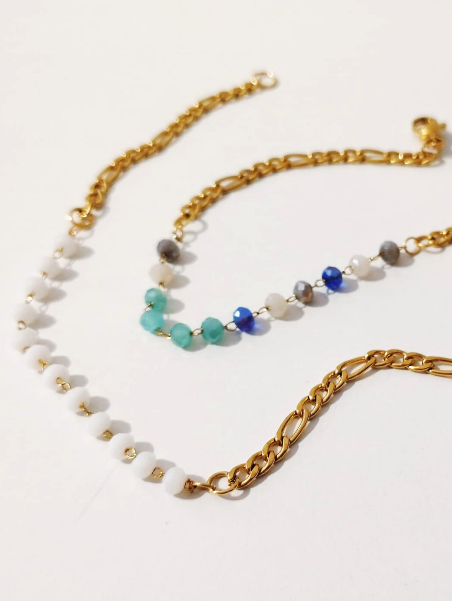 Única Nº05 – Pulsera cristalitos de color