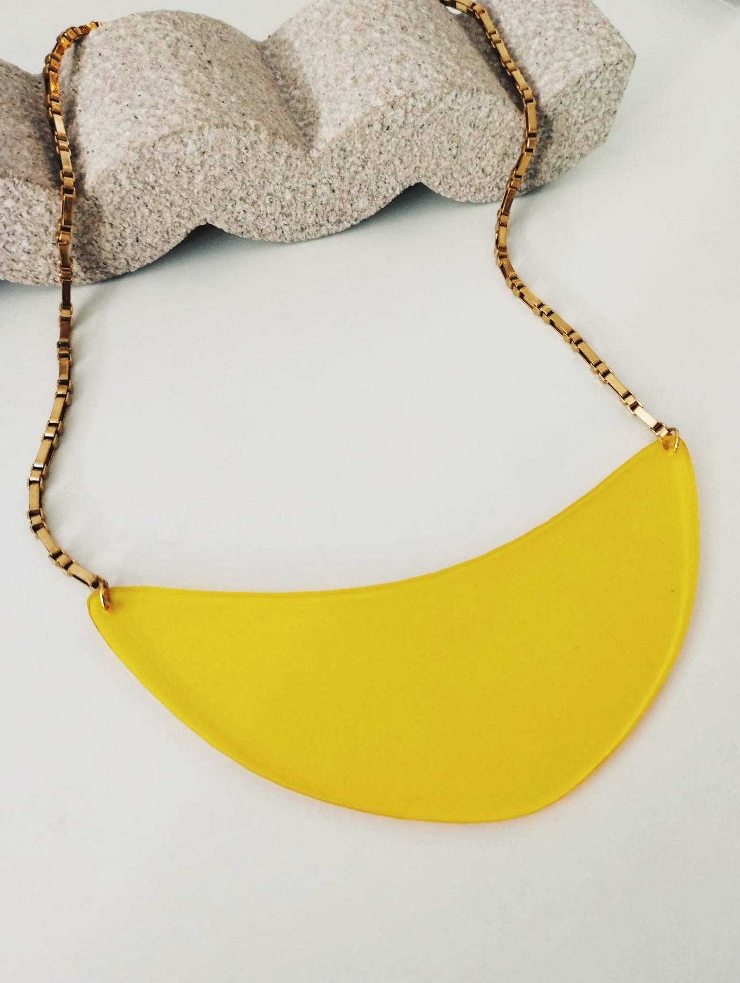 Oval