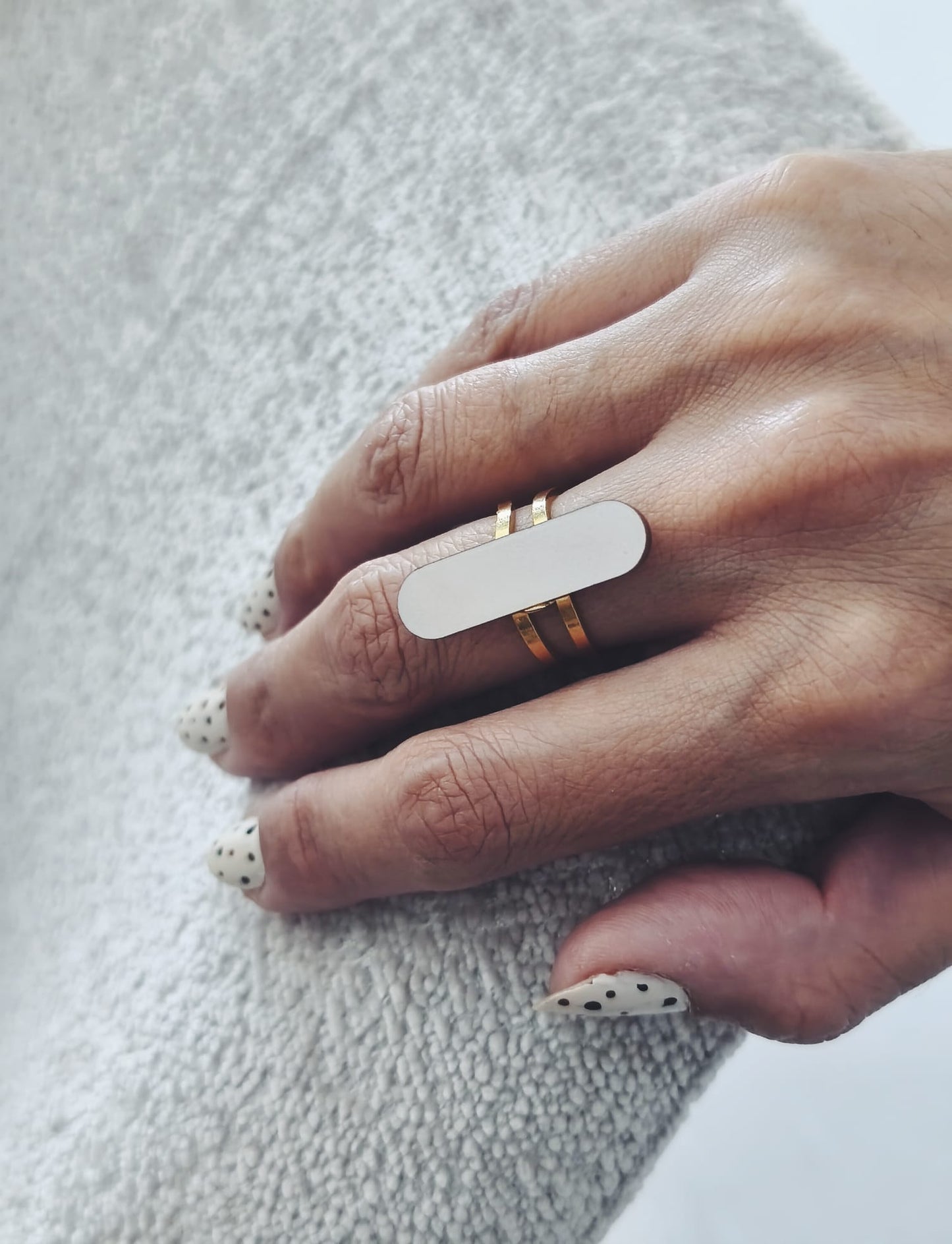 Anillo Aura