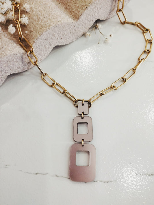 Valentina Collar